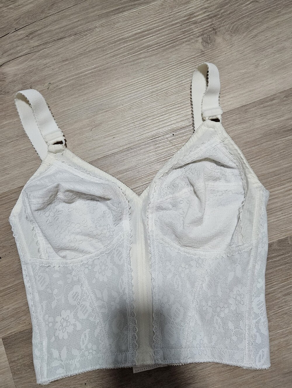 Vintage Playtex 18 Hour Longline Bra | White Lace | Size 34C